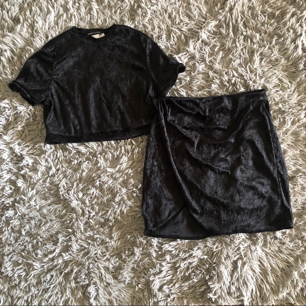 Pretty little thing set